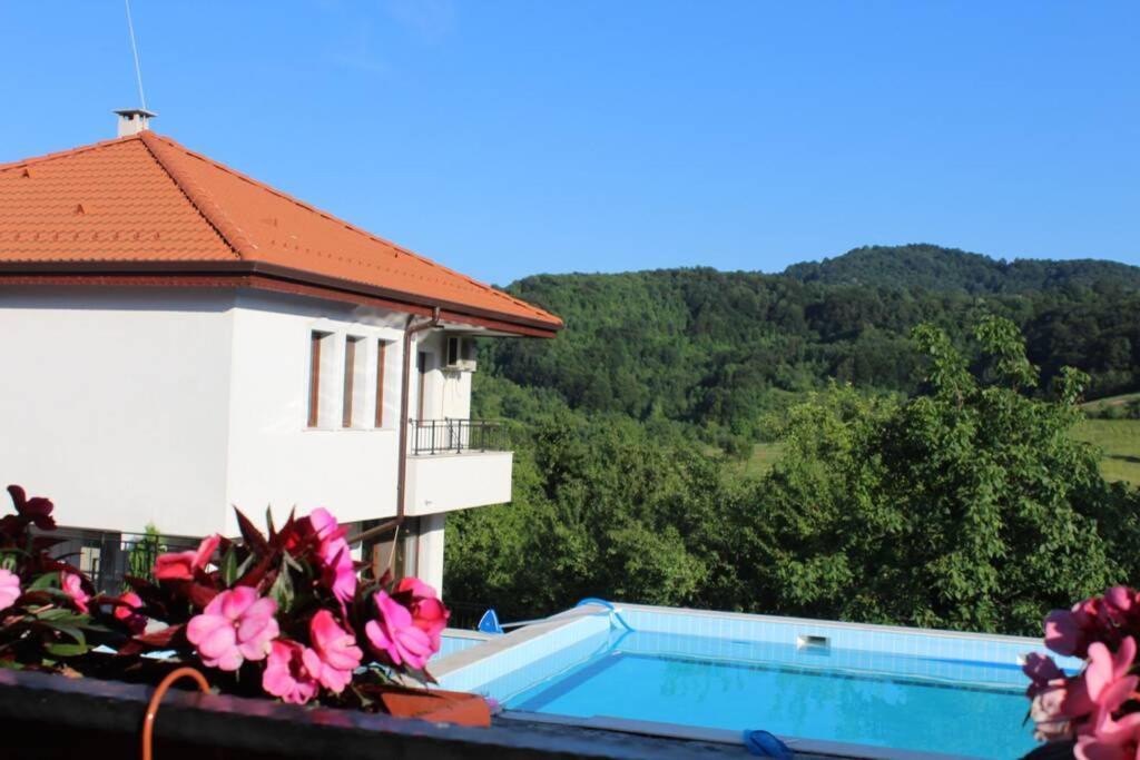 Бадевски Рай- Къща София Veliko Tarnovo Exterior foto